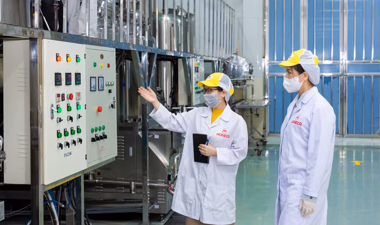 Honeco đầu tư công nghệ hiện đại để sản xuất sản phẩm. Honeco đầu tư công nghệ hiện đại để sản xuất sản phẩm.