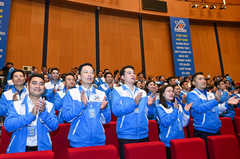 Các đại biểu dự phiên khai mạc đại hội.