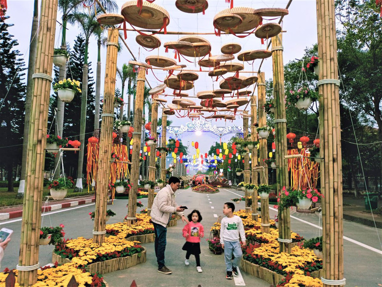 Một góc đường hoa Xuân.