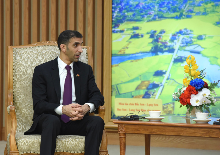 Ngài Thani bin Ahmed Al Zeyoudi, Quốc vụ khanh phụ trách Thương mại quốc tế, Bộ Ngoại thương UAE bày tỏ vui mừng lần thứ hai tới thăm Việt Nam; khẳng định Việt Nam là đối tác quan trọng trong khu vực; thông báo kết quả làm việc với Bộ Công Thương Việt Nam và cho biết tham gia đoàn công tác lần này có các doanh nghiệp, quỹ đầu tư lớn của UAE.