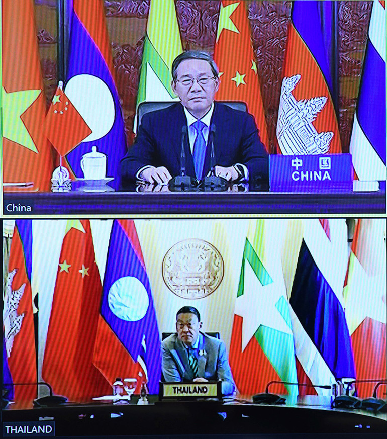 Đại diện lãnh đạo các nước tham dự hội nghị theo hình thức trực tuyến.