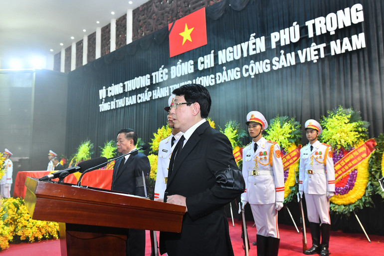 Thường trực Ban Bí thư Lương Cường điều hành Lễ truy điệu Tổng Bí thư Nguyễn Phú Trọng.