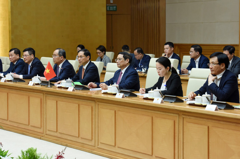 Thủ tướng Phạm Minh Chính và các thành viên Chính phủ Việt Nam tham dự hội kiến.