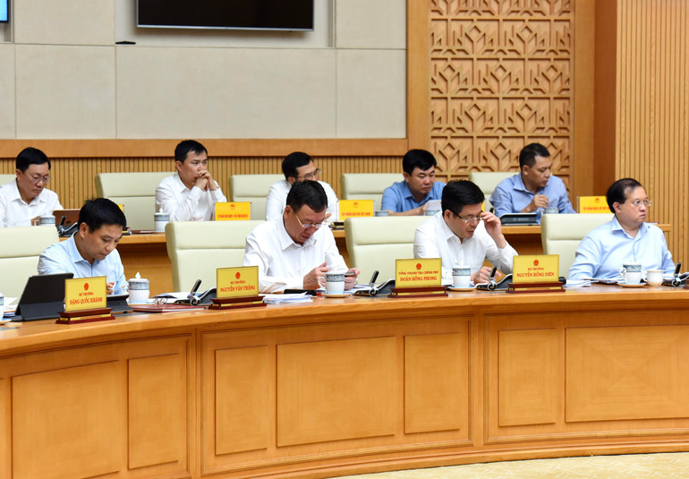 Các bộ trưởng tham dự phiên họp Chính phủ thường kỳ tháng 8 năm 2023.