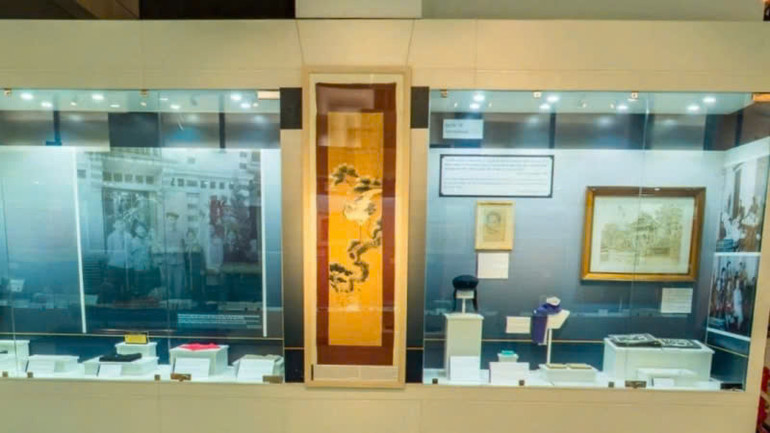 Bức tranh “Tùng Hạc” đang được lưu giữ tại kho cơ sở của Bảo tàng Hồ Chí Minh. Bức tranh “Tùng Hạc” đang được lưu giữ tại kho cơ sở của Bảo tàng Hồ Chí Minh.