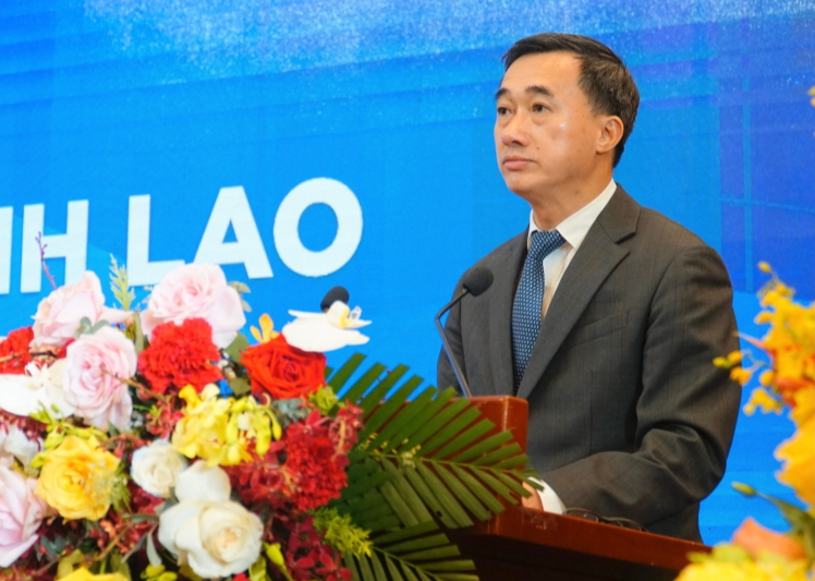 Thứ trưởng Y tế Trần Văn Thuấn phát biểu tại lễ kỷ niệm.