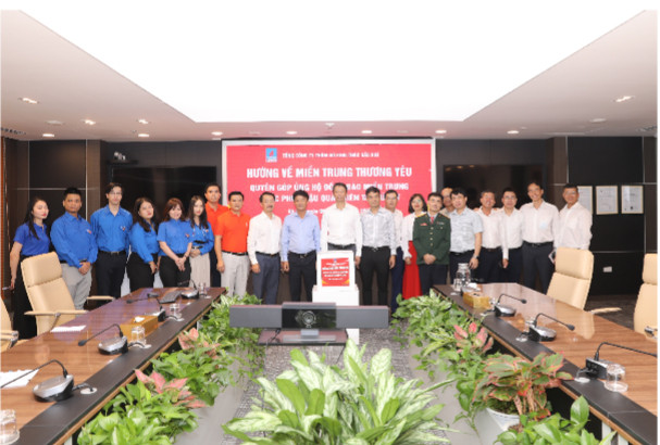 2022 Chương trình Quyên góp ủng hộ đồng bào bị bão lụt tại miền Trung.