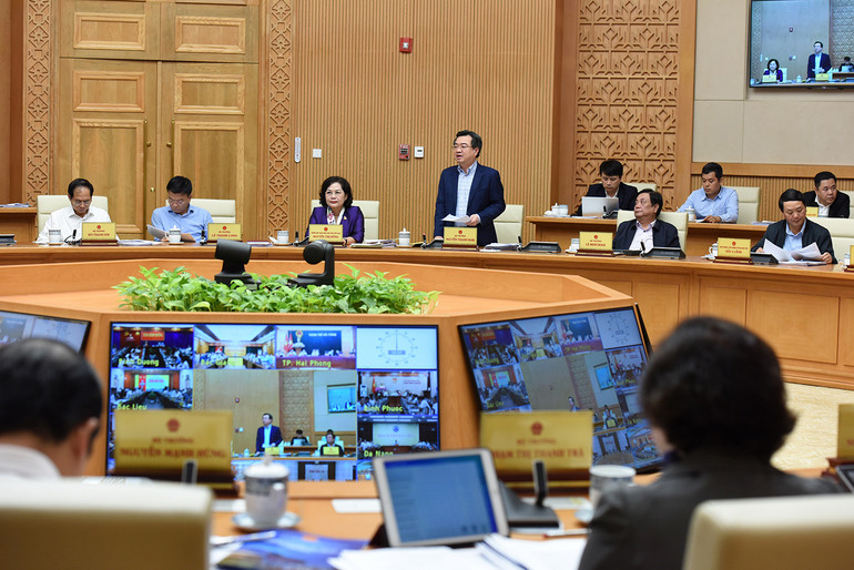 Bộ trưởng Xây dựng Nguyễn Thanh Nghị phát biểu. Bộ trưởng Xây dựng Nguyễn Thanh Nghị phát biểu.