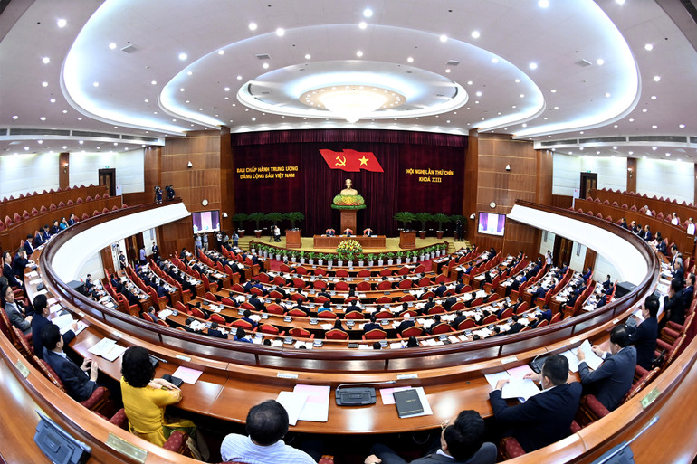 Quang cảnh phiên khai mạc Hội nghị Trung ương lần thứ chín, khóa XIII. Ảnh: ĐĂNG KHOA