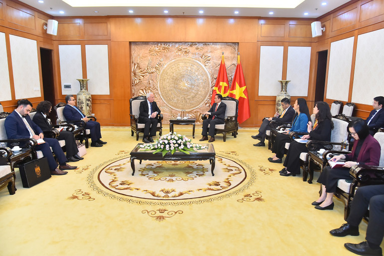 Toàn cảnh buổi tiếp.