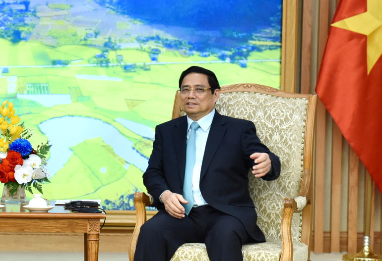 Phát biểu tại buổi tiếp, Thủ tướng Chính phủ khẳng định, Việt Nam đánh giá cao vai trò của UAE tại khu vực Trung Đông, Việt Nam rất coi trọng thị trường Trung Đông và UAE là một trong những đối tác kinh tế hàng đầu của Việt Nam tại khu vực này trong quá trình xây dựng một nền kinh tế độc lập, tự chủ gắn với chủ động, tích cực hội nhập quốc tế sâu rộng, thực chất, hiệu quả.