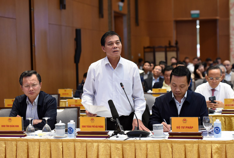 Chủ tịch UBND TP Hải Phòng Nguyễn Văn Tùng: Năm 2024, thành phố dự kiến sẽ khởi công khoảng 10.000 căn hộ.