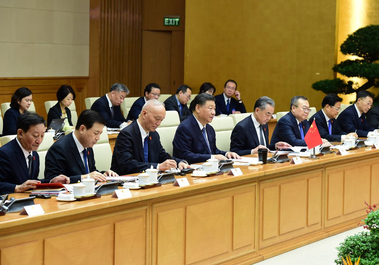 Tổng Bí thư, Chủ tịch Trung Quốc Tập Cận Bình và các thành viên Đoàn đại biểu cấp cao Trung Quốc tại buổi hội kiến.