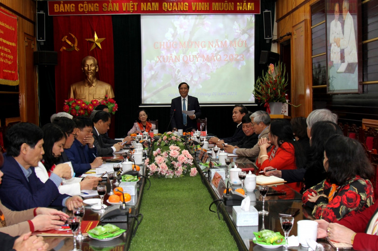 Chủ tịch Nguyễn Thanh Bình báo cáo khái quát kết quả hoạt động Hội năm 2022.