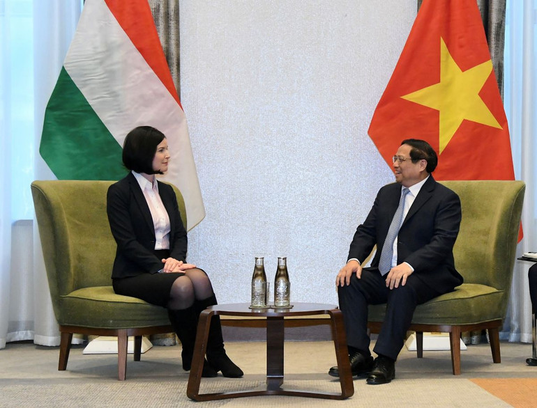Thủ tướng Phạm Minh Chính tiếp Chủ tịch Đảng Xã hội Hungary MZSP Agnes Kunhalmi.