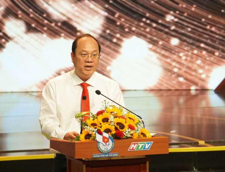 Đồng chí Nguyễn Hồ Hải, Phó Bí thư Thành ủy Thành phố Hồ Chí Minh, phát biểu tại buổi lễ trao giải.