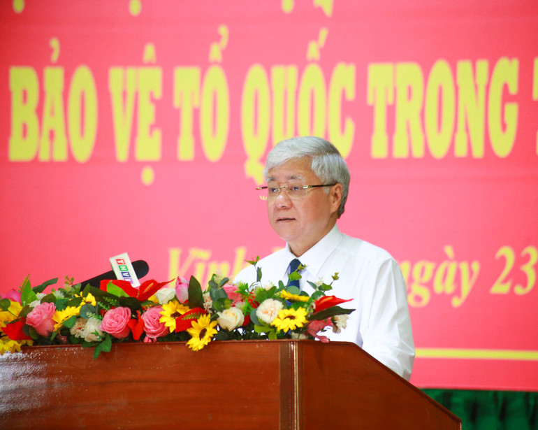 Chủ tịch Ủy ban Trung ương Mặt trận Tổ quốc Việt Nam Đỗ Văn Chiến phát biểu chỉ đạo tại Hội nghị.