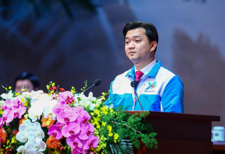 Bí thư Trung ương Đoàn Nguyễn Minh Triết phát biểu tại đại hội.