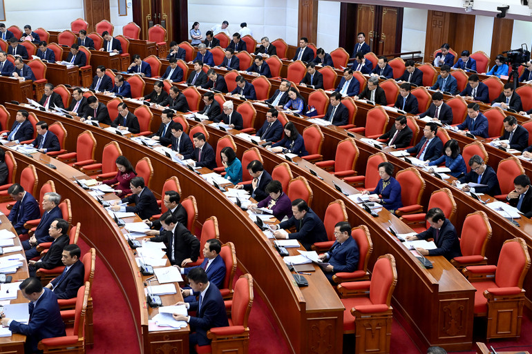 Các đại biểu dự Hội nghị Trung ương lần thứ chín, khóa XIII.