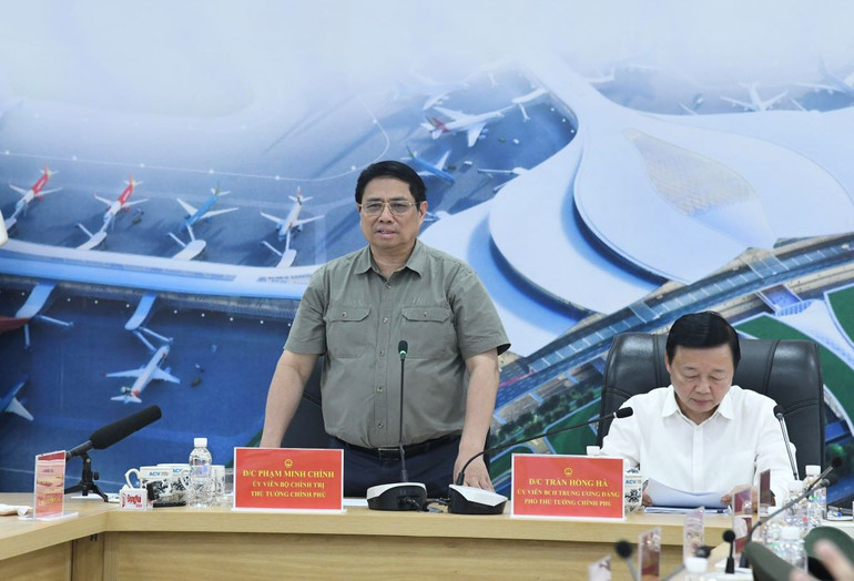 Thủ tướng Phạm Minh Chính phát biểu ý kiến kết luận cuộc họp.