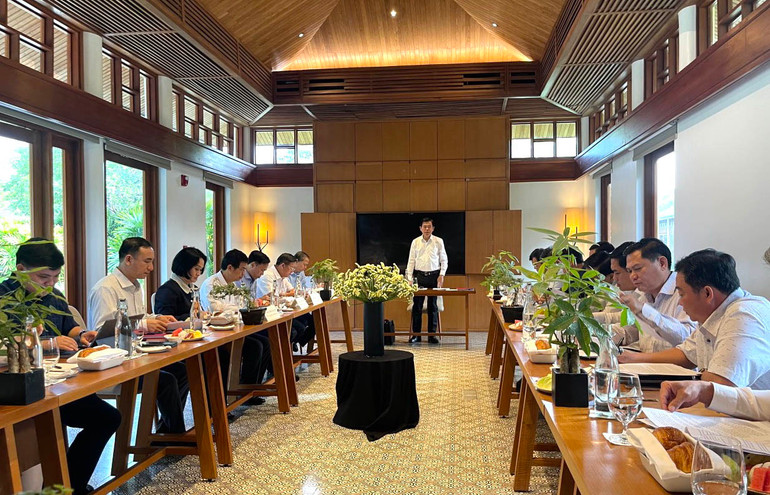 Bí thư Tỉnh ủy Đồng Nai phát biểu kết luận Hội nghị.