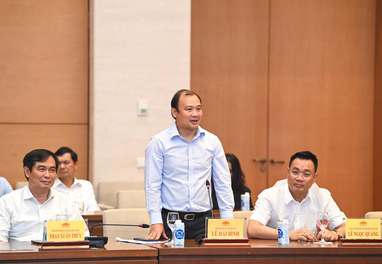 Tổng Biên tập Tạp chí Cộng sản Lê Hải Bình phát biểu tại cuộc gặp mặt.