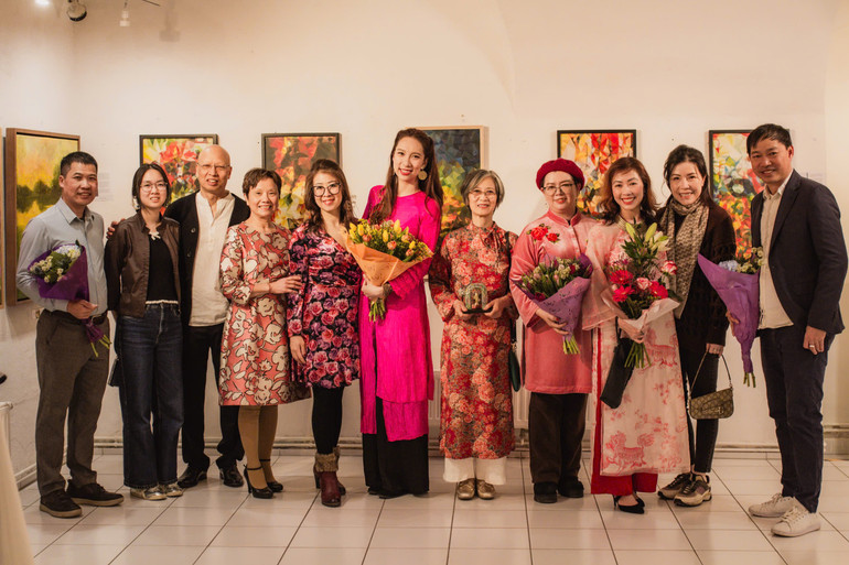 Triển lãm thu hút nhiều kiều bào Việt Nam sinh sống tại Vienna (Áo), Budapest (Hungaria), Prague (Cộng hòa Séc), Bratislava (Slovakia). Triển lãm thu hút nhiều kiều bào Việt Nam sinh sống tại Vienna (Áo), Budapest (Hungaria), Prague (Cộng hòa Séc), Bratislava (Slovakia).