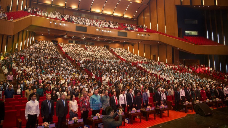 Toàn cảnh buổi lễ.