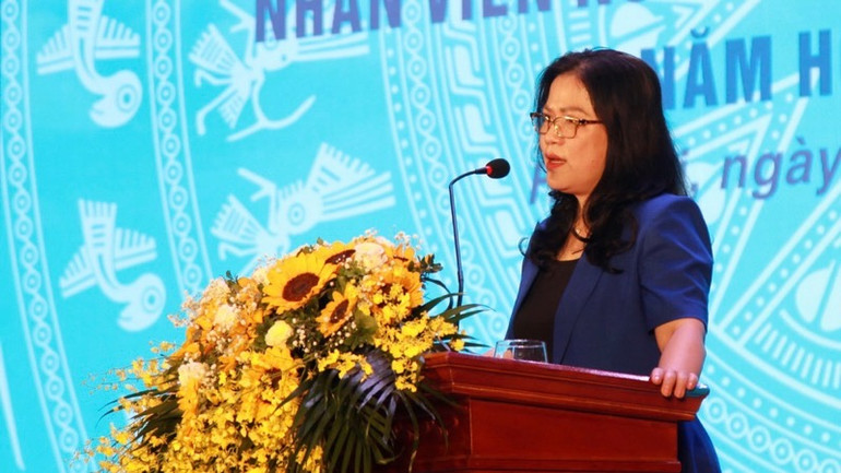 Thứ trưởng Giáo dục và Đào tạo Nguyễn Thị Kim Chi phát biểu tại hội thi.