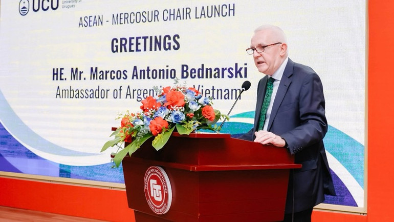 Ngài Marcos Bednarski, Đại sứ Đặc mệnh toàn quyền Cộng hoà Argentina tại Việt Nam, chia sẻ tại buổi lễ.