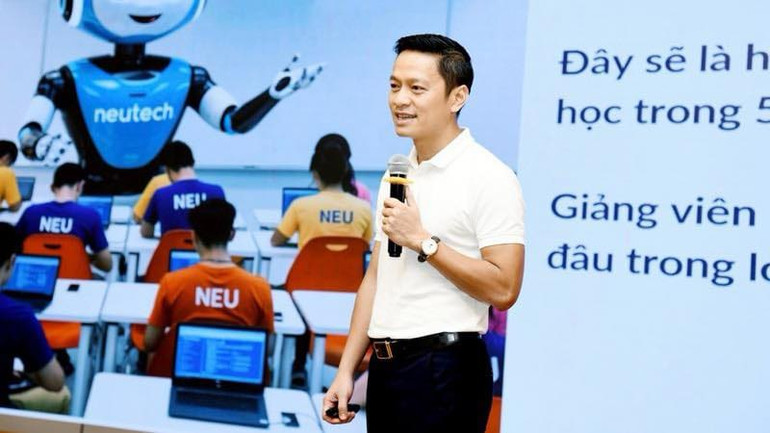 Hiệu trưởng Trường Công nghệ, Đại học Kinh tế quốc dân, Tiến sĩ Nguyễn Quang Huy chia sẻ ứng dụng AI vào giáo dục