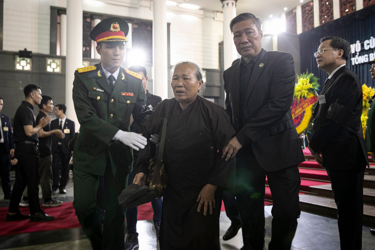 Toàn cảnh Lễ viếng Tổng Bí thư Nguyễn Phú Trọng: Trang nghiêm và xúc động ảnh 365