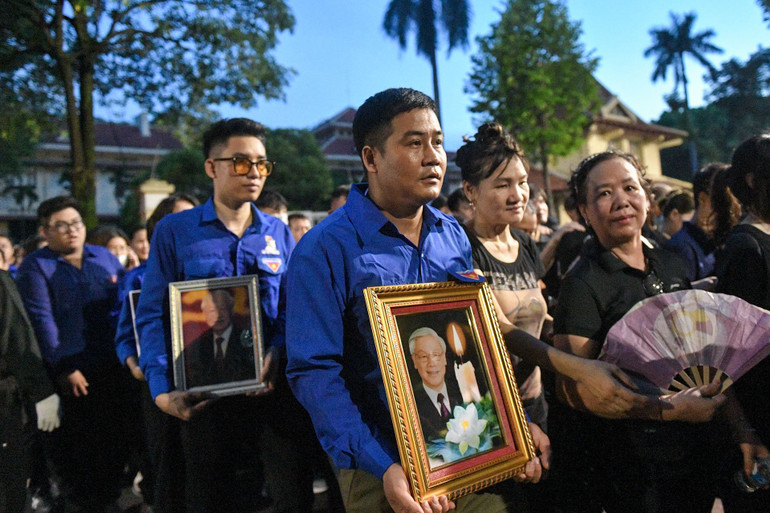 Toàn cảnh Lễ viếng Tổng Bí thư Nguyễn Phú Trọng: Trang nghiêm và xúc động ảnh 371