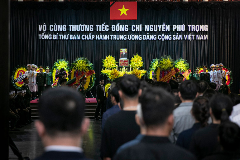 Toàn cảnh Lễ viếng Tổng Bí thư Nguyễn Phú Trọng: Trang nghiêm và xúc động ảnh 359