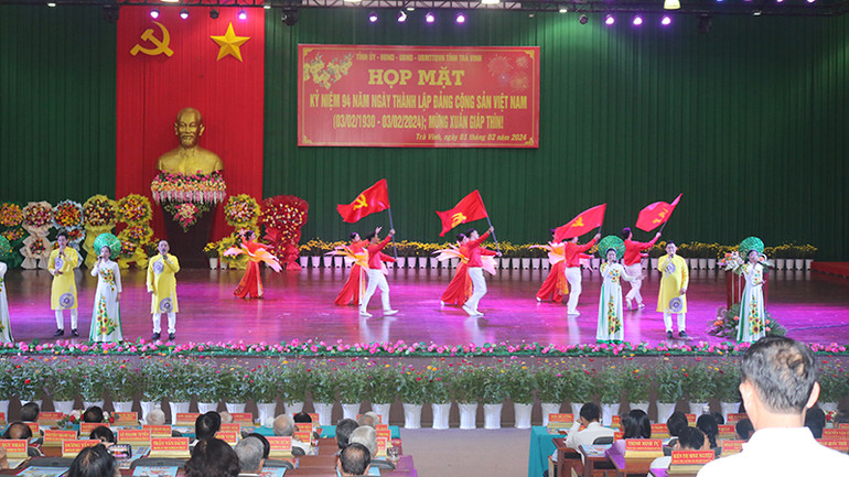 Tiết mục văn nghệ mừng Đảng, mừng Xuân Giáp Thìn 2024.