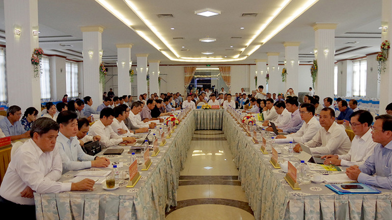 Đại biểu tham dự hội thảo.