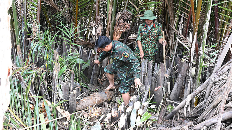 Quả bom nặng 115kg được phát hiện tại ấp Hội An, xã Hòa Tân, huyện Cầu Kè, tỉnh Trà Vinh.