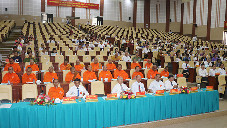 Đại biểu đồng bào dân tộc thiểu số tham dự Đại hội.