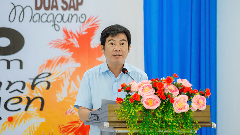 Phó Giám đốc Sở Văn hóa, Thể thao và Du lịch tỉnh Trà Vinh Lâm Hữu Phúc phát biểu tại buổi lễ ra mắt cuốn sách.