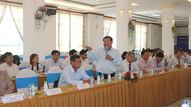 Giám đốc Sở Kế hoạch và Đầu tư tỉnh Đồng Tháp Trương Hòa Châu chia sẻ kinh nghiệm thu hút các dự án đầu tư xanh, thân thiện với môi trường.