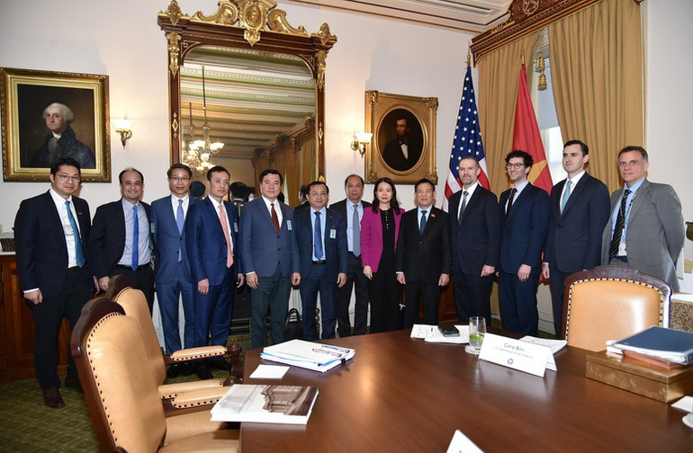 Các đại biểu tham dự sự kiện. (Ảnh: TRẦN MẠNH)