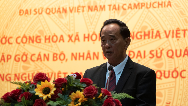 Chủ tịch Hội Khmer-Việt Nam tại Campuchia Sim Chy cảm ơn Đảng, Nhà nước và nhân dân Việt Nam luôn quan tâm đến đời sống của đồng bào ở xa Tổ quốc. (Ảnh NGUYỄN HIỆP)