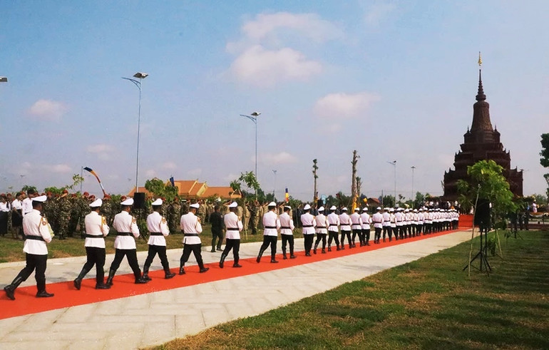 Đưa tro cốt các liệt sĩ vào lưu giữ trong Đại bảo, tháng 4/2023. (Ảnh: NGUYỄN HIỆP)