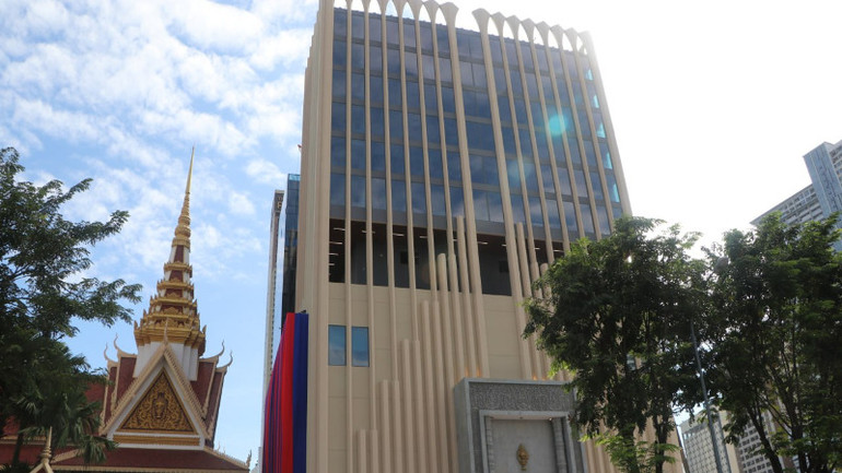 Tòa nhà hành chính Quốc hội-công trình biểu tượng của tình đoàn kết, hữu nghị truyền thống Việt Nam-Campuchia được Đảng, Nhà nước và nhân dân Việt Nam trao tặng. (Ảnh: Nguyễn Hiệp) Tòa nhà hành chính Quốc hội-công trình biểu tượng của tình đoàn kết, hữu nghị truyền thống Việt Nam-Campuchia được Đảng, Nhà nước và nhân dân Việt Nam trao tặng. (Ảnh: Nguyễn Hiệp)