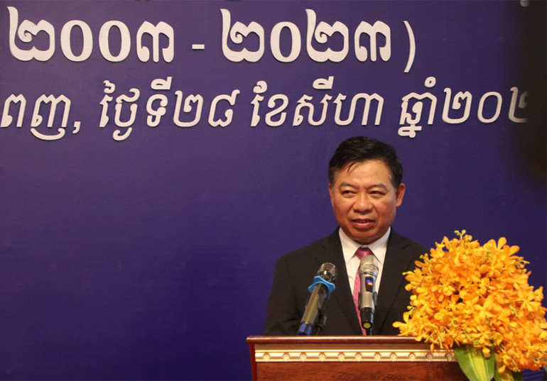 Đại sứ Nguyễn Huy Tăng biểu dương thành tích của Hội Khmer-Việt Nam trong thời gian qua. (Ảnh: Nguyễn Hiệp)