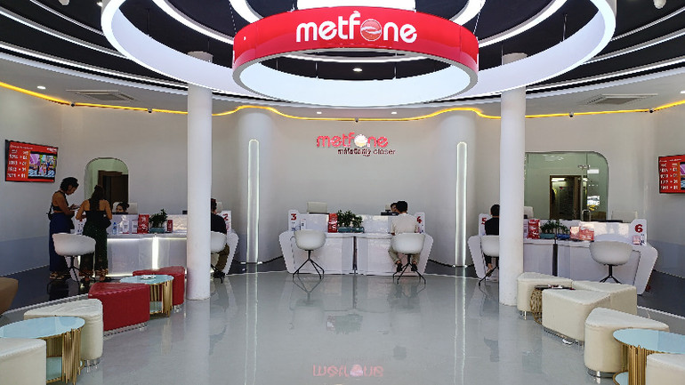 Công ty Viettel Cambodia (Metfone) đóng góp cho ngân sách Campuchia hơn 1 tỷ USD (Ảnh: Nguyễn Hiệp) Công ty Viettel Cambodia (Metfone) đóng góp cho ngân sách Campuchia hơn 1 tỷ USD (Ảnh: Nguyễn Hiệp)
