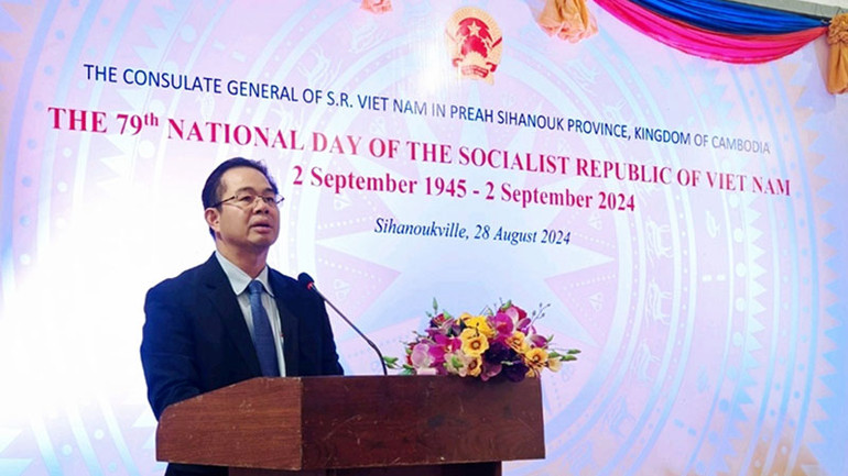 Tỉnh trưởng tỉnh Preah Sihanouk Mang Sineth đánh giá cao quan hệ hữu nghị và hợp tác tốt đẹp giữa hai nước Campuchia và Việt Nam. (Ảnh: Nguyễn Hiệp)