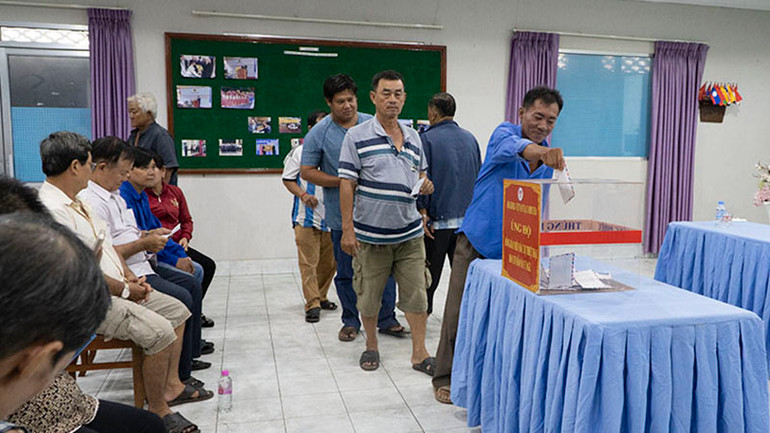 Bà con người gốc Việt Nam tại Campuchia chung tay chia sẻ khó khăn với đồng bào trong nước. (Ảnh: Nguyễn Hiệp) Bà con người gốc Việt Nam tại Campuchia chung tay chia sẻ khó khăn với đồng bào trong nước. (Ảnh: Nguyễn Hiệp)