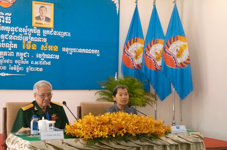 Phó Chủ tịch CPP Men Sam An bày tỏ xúc động được đón tiếp những người bạn Việt Nam. (Ảnh: Nguyễn Hiệp)