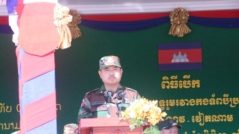 Trung tướng Pen Sokrethvithyea, Cục trưởng Cục Quân huấn, Chủ nhiệm Tiểu ban Quân huấn trực thuộc Ủy ban Liên bộ, Quân đội Hoàng gia Campuchia (Ảnh: Nguyễn Hiệp)